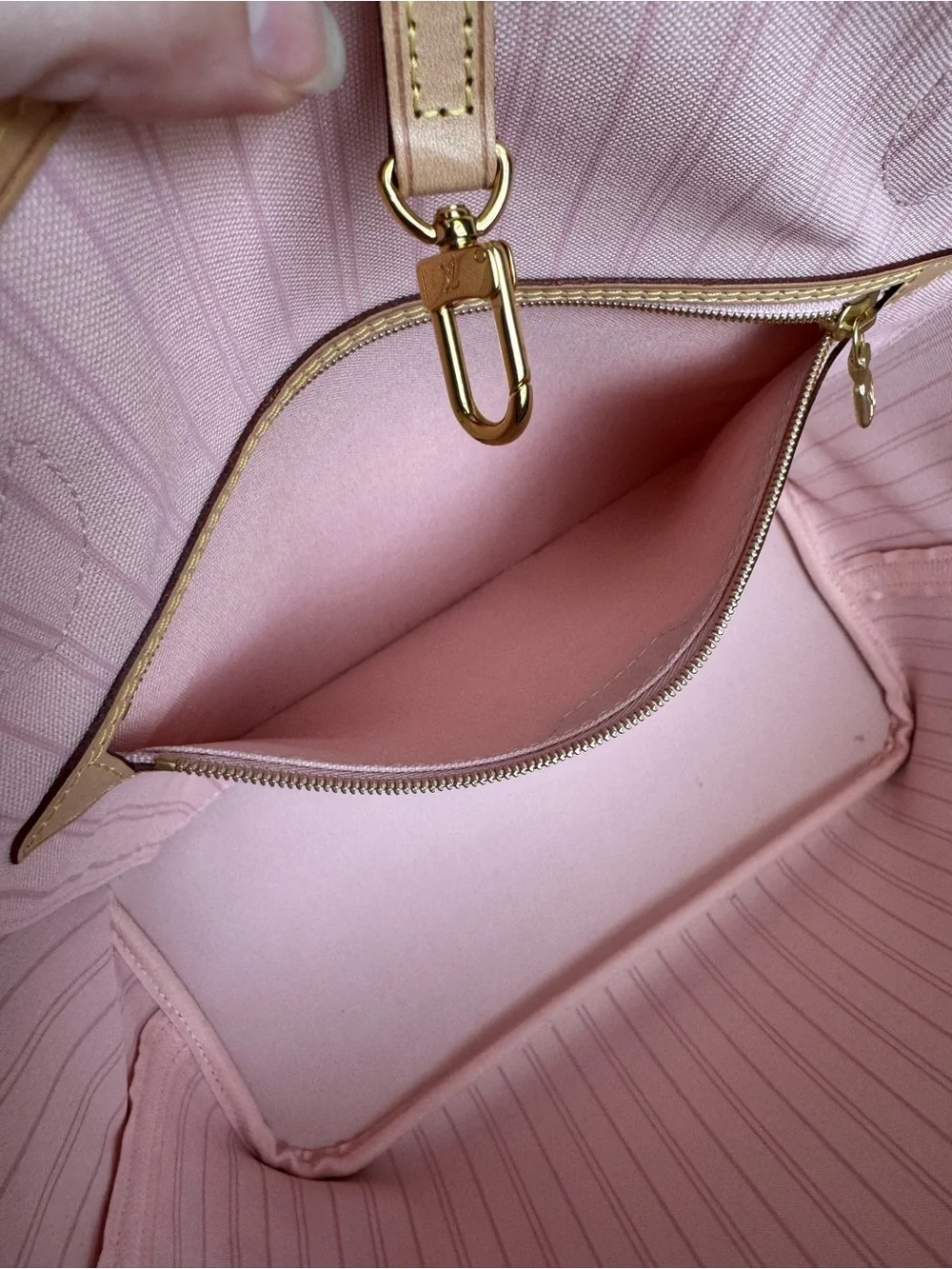 Louis Vuitton Neverfull MM Tote in Damier Azur with Rose Ballerine Interior